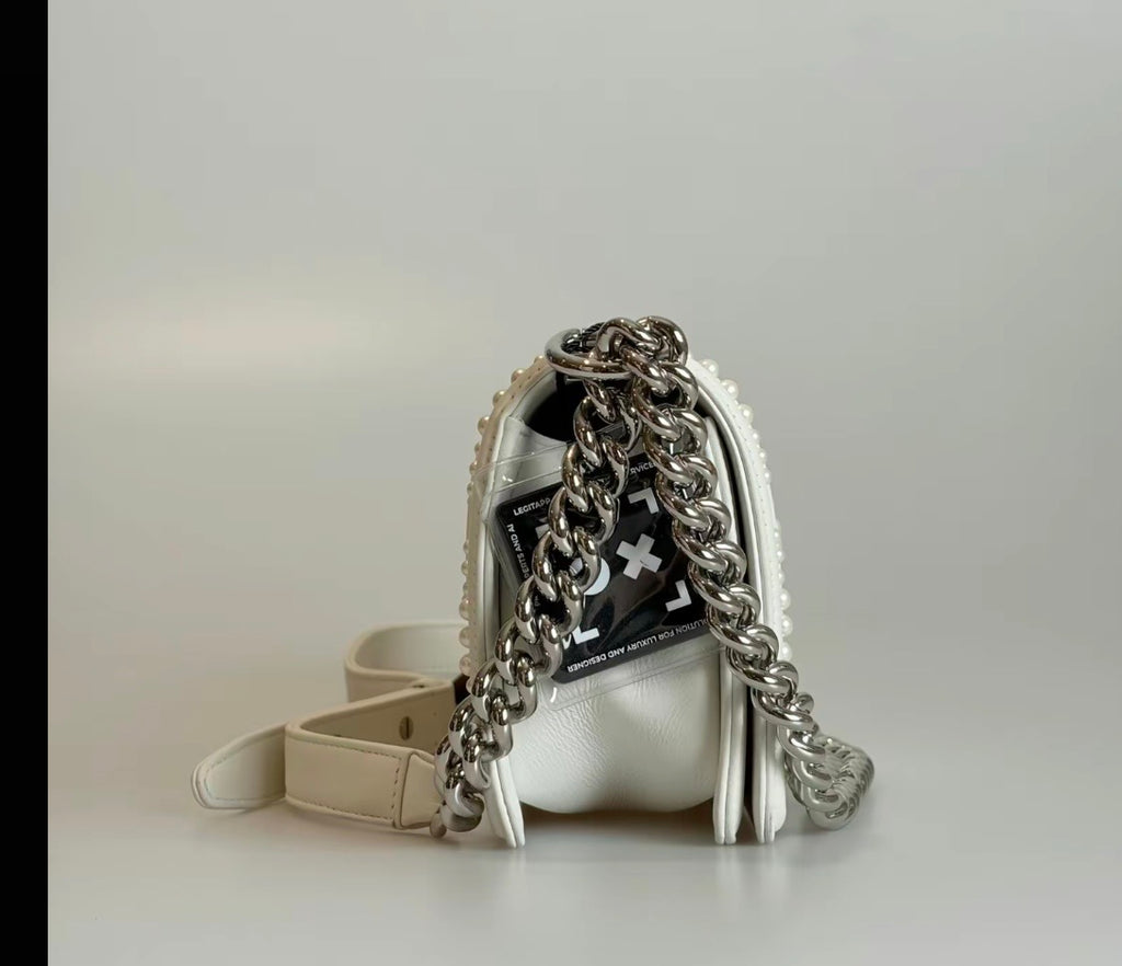 Pre-Owned Chanel LeBoy Bag Sz Small White Pearl Chevron